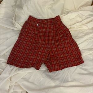 XS Vintage 80s 90s red plaid seersucker high waisted shorts, preppy golf shorts